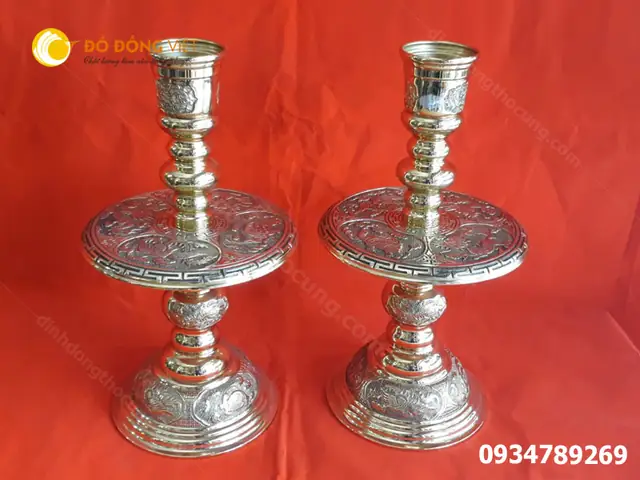 Top 5 Chân Đèn Thờ Cúng Bằng Đồng Cao Cấp: Lựa Chọn Hoàn Hảo Cho Bàn Thờ Gia Tiên