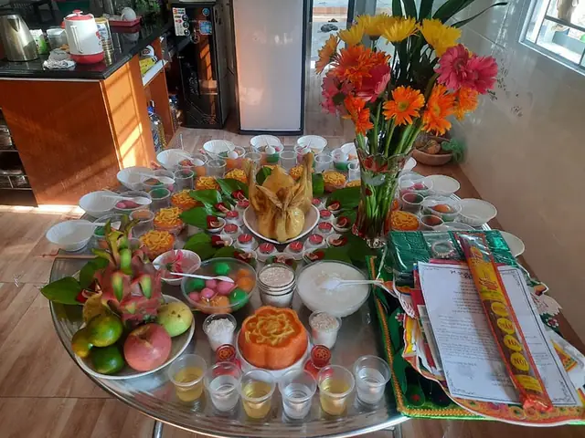 Cháo Cúng Thôi Nôi Và Đầy Tháng: Giải Mã Ý Nghĩa Và Chuẩn Bị Lễ Vật Trọn Vẹn