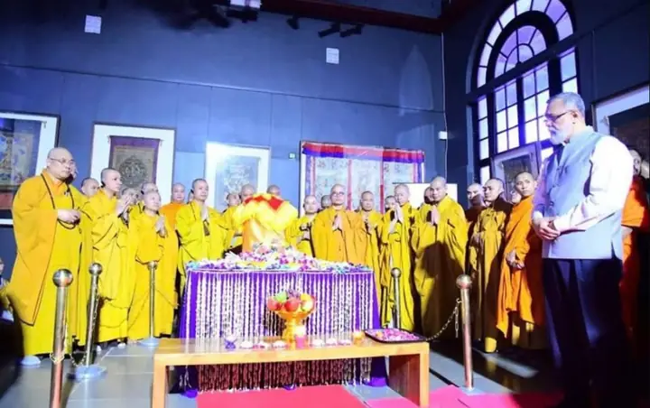 Phước Báu Và Công Đức Khi Được Chiêm Bái, Đảnh Lễ Xá Lợi Phật ...