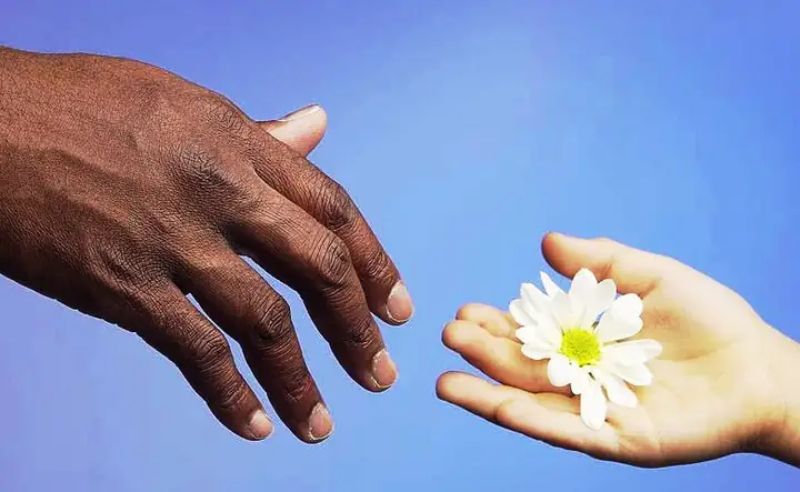 Nghèo Thì Làm Sao Để Bố Thí Và Cúng Dường? - Phật Giáo Sông Cầu