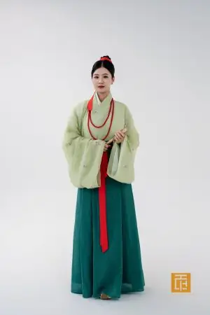 Cổ Phục Cho Thuê Huế - Cổ Trang Hoàng Cung