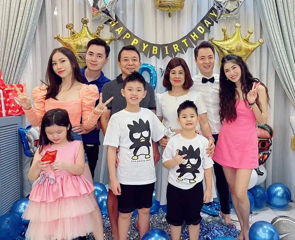 Chồng Tổ Chức Sinh Nhật Cho Vợ Ấm Cúng