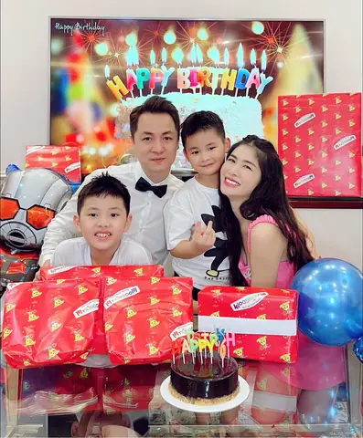 Chồng Tổ Chức Sinh Nhật Cho Vợ Ấm Cúng