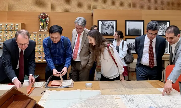 Vì Sao Tiếng Việt Không Cùng Nguồn Gốc Với Tiếng Hán? - Ấn Phẩm ...