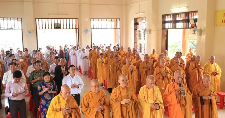 Long An: Chùa Tường Vân Tổ Chức Khóa Lễ Cầu An Và Cầu Siêu Nhân ...