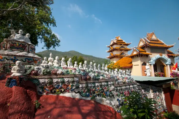 Chùa Hộ Pháp Thích Ca Phật Đài