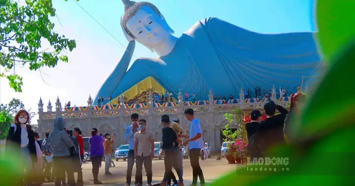 Về Sóc Trăng Ghé Thăm Ngôi Chùa Có Tượng Phật Nằm Khổng Lồ Dịp Tết