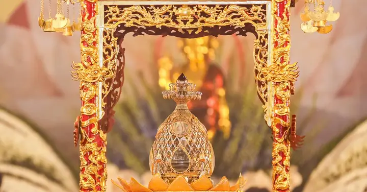 Người Đến Chiêm Bái Xá Lợi Phật Quá Đông, Chùa Quán Sứ Mở ...