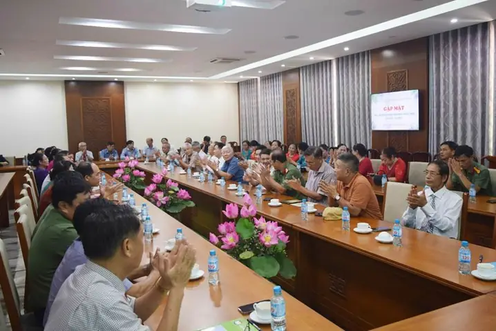 Tổ Chức Trang Trọng, Ấm Cúng, Ý Nghĩa Chương Trình Gặp Mặt Cựu Cán Bộ, Giáo Viên, Công Nhân Viên Nhà Trường Nhân Ngày Truyền Thống 24/4/1976 - 24/4/2025