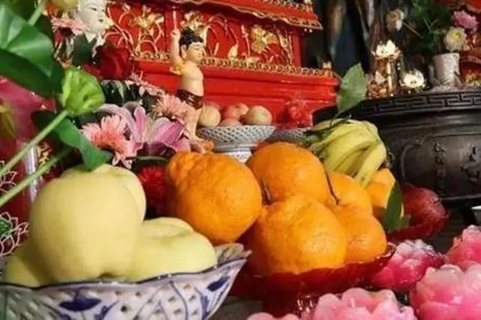 Điều Cấm Kỵ Phải Biết Khi Dâng Hoa Quả Thắp Hương - Báo Tri Thức ...