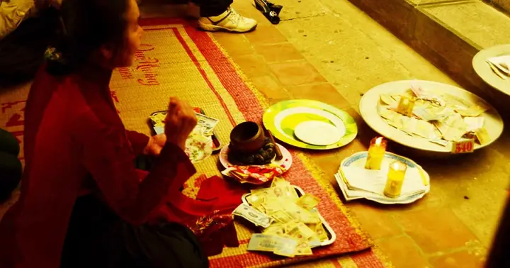 Gieo Mầm Mê Tín... Cúng