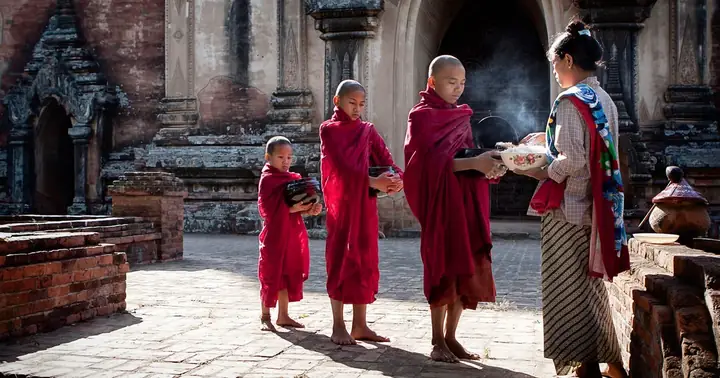 Công Đức Tùy Thời Bố Thí | Giác Ngộ Online