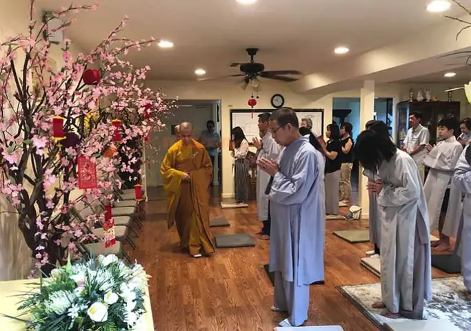 Cúng 100 Ngày Sáng Hay Chiều? Quy Tắc Và Những Điều Cần Biết