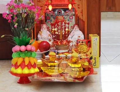 Cúng 100 Ngày Thần Tài: Những Điều Kiêng Kỵ Và Hướng Dẫn Chi Tiết