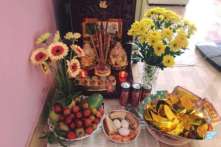 Loại Hoa Cúng Thần Tài Và Những Điều Kiêng Kỵ Khi Chưng Hoa Nào