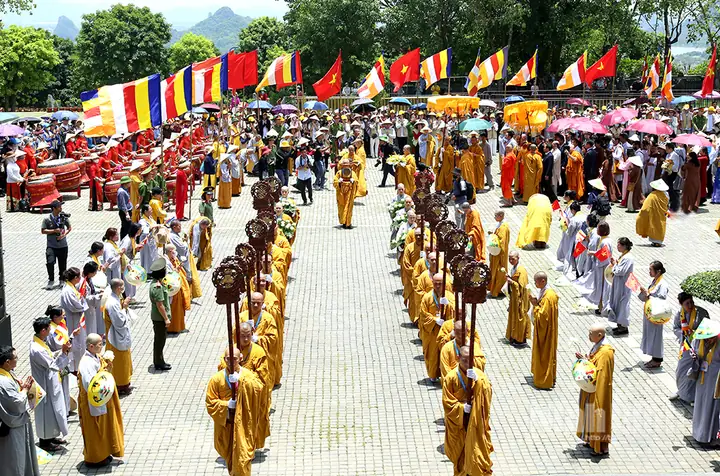 Trang Nghiêm Nghi Lễ Cung Rước, Tôn Trí Xá Lợi Đức Phật Tại Chùa Bái ...