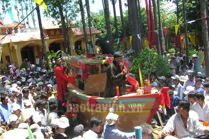 Lễ Hội Cúng Biển Mỹ Long: Từ Di Sản Đến Hiện Thực Phát Triển Du Lịch