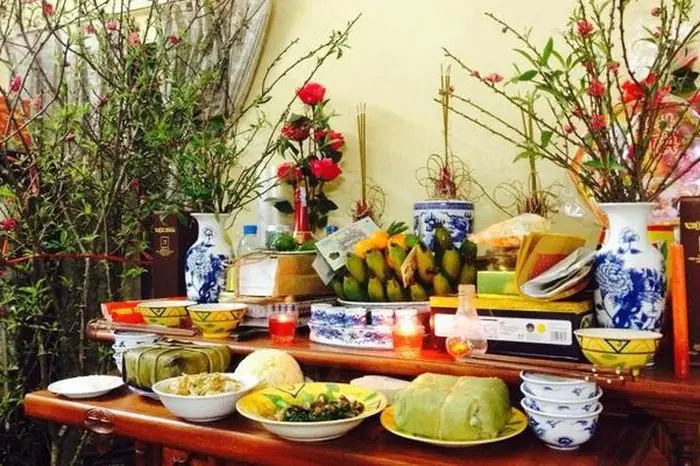 Cẩm Nang Chi Tiết Về Nghi Lễ Cúng Cầu An Tại Nhà: Lễ Vật, Văn Khấn Và Góc Nhìn Pháp Lý