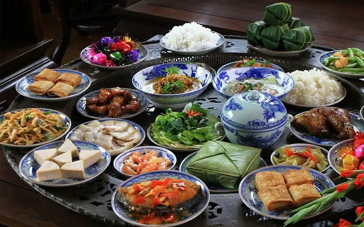 Cúng Mùng 2 Tết: Cẩm Nang Chuẩn Xác Cho Nghi Lễ Cầu Tài Lộc, Bình An