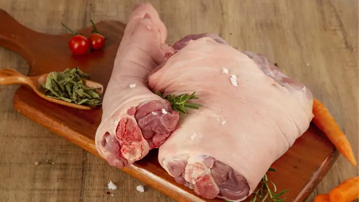 Nên Cúng Chân Giò Trước Hay Sau? Ý Nghĩa Và Quy Tắc Chuẩn Xác Nhất