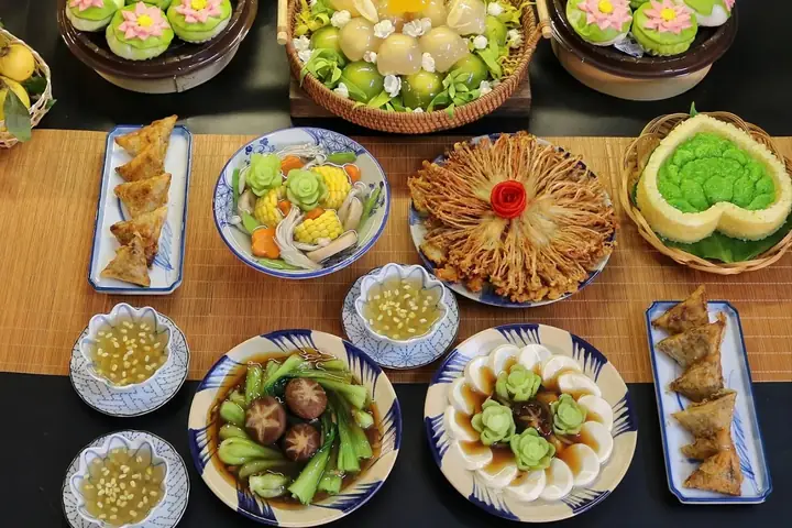 Gợi Ý 10 Mâm Cơm Chay Cúng Rằm Tháng 7 Thành Tâm Nhất