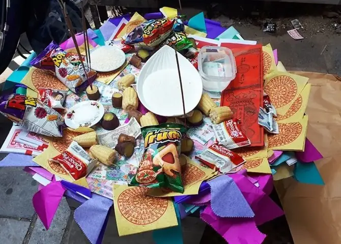 Cúng Chúng Sinh: Thời Gian, Cách Chuẩn Bị Mâm Lễ Và Những Điều Kiêng Kỵ Cần Biết