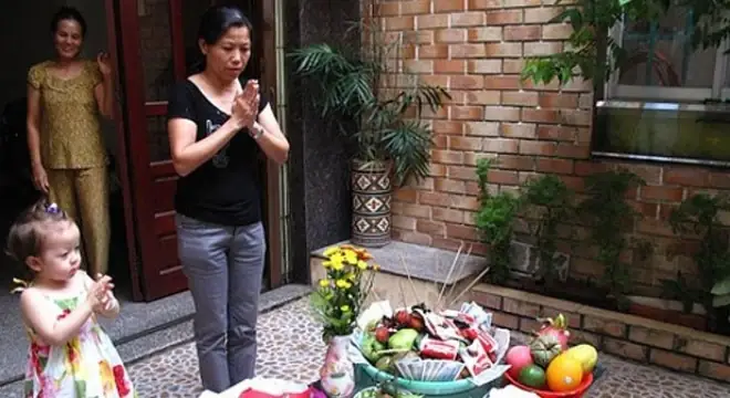 Vì Sao Nên Cúng Cô Hồn Vào Buổi Chiều Tối? | Báo Giáo Dục Và Thời ...