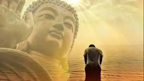 Cúng Cô Hồn Để Làm Gì? Ý Nghĩa Sâu Xa Đằng Sau Nghi Lễ Tưởng Nhớ Vong Linh