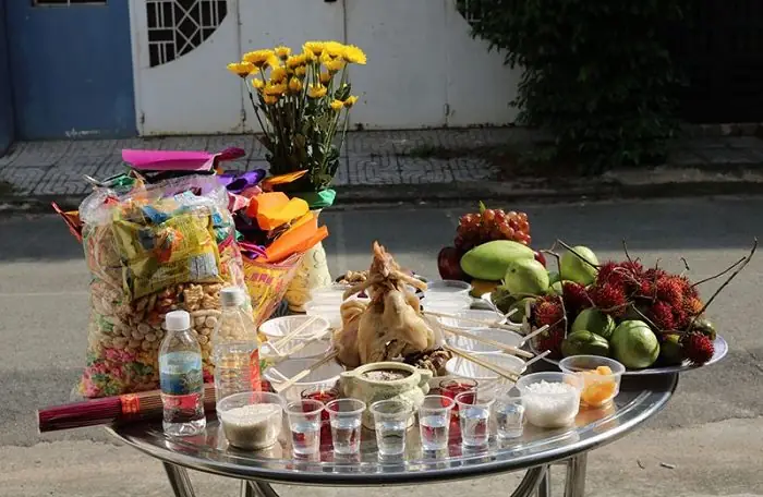 Tết Ất Tỵ 2025 Và Cúng Cô Hồn