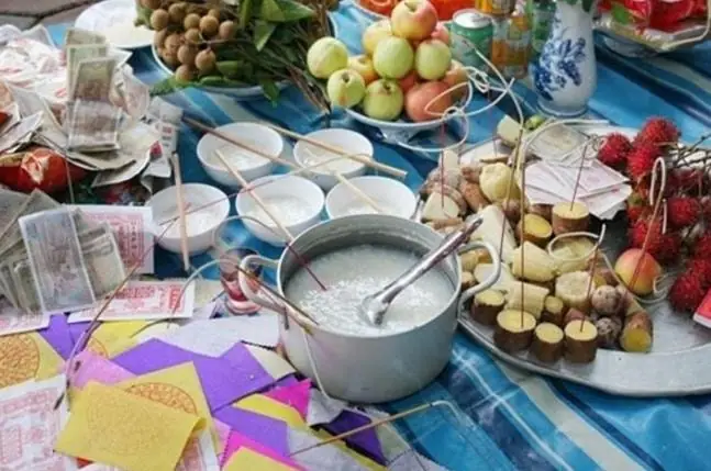 Cúng Cô Hồn Ngày Tết Ất Tỵ 2025 Và Phong Thủy