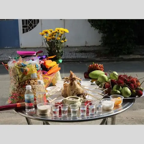 Cúng Cô Hồn: An Ủi Linh Hồn Và Xua Đuổi Điều Xui Xẻo - Đồ Đồng Âu ...