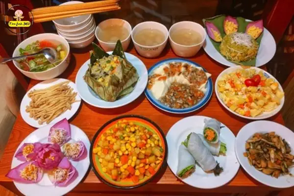 Cẩm Nang Chuẩn Bị Mâm Cơm Chay Cúng Tuần Đầu Cho Người Mới Mất