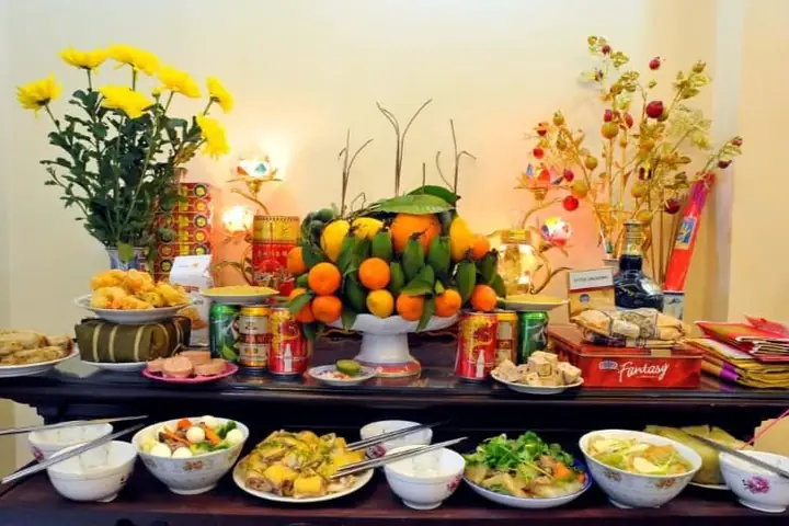 Văn Khấn Ngày 30 Cuối Tháng Để Tạ Ơn Thần Linh, Gia Tiên