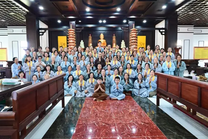 Hà Nội: Đạo Tràng Pháp Hoa Chùa Bằng Về Tùy Hỷ Và Cúng Dàng ...