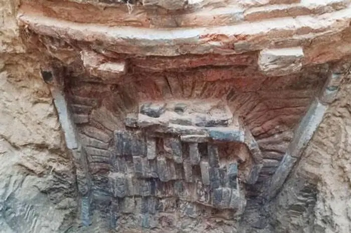 Phong Tục Tang Lễ Tàn Khốc Nhất Trung Quốc: Xây Mộ 'chôn Sống ...