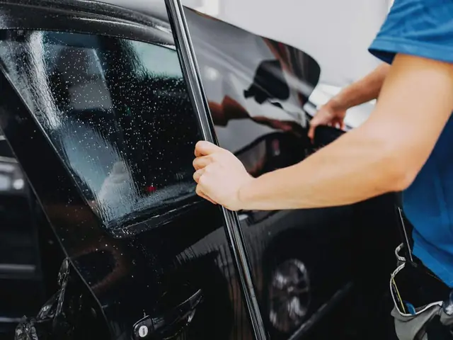 Cẩm Nang Cúng Xe Đầu Năm 2026: Lễ Vật, Văn Khấn & Chọn Ngày Hoàng Đạo