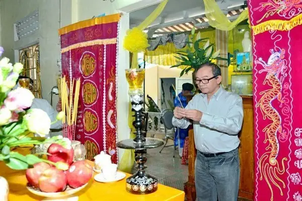 Phúng Điếu Là Gì? Ý Nghĩa, Nguồn Gốc Và Những Lưu Ý Quan Trọng