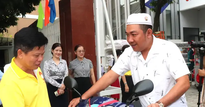 Phường Phú Nhuận Ra Mắt Điểm An Sinh Xã Hội | Báo Sài Gòn Giải ...