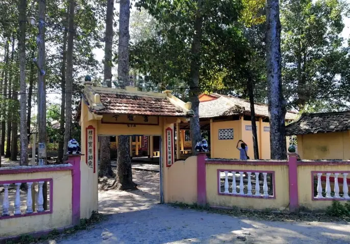 Đình Phú Lễ - Đình Làng Có Kiến Trúc Độc Đáo Bậc Nhất Bến Tre