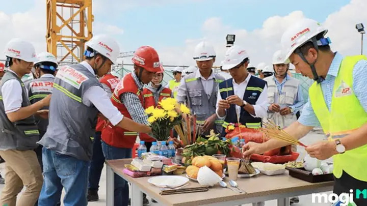 Tại Sao Cần Cúng Đổ Mái Nhà?