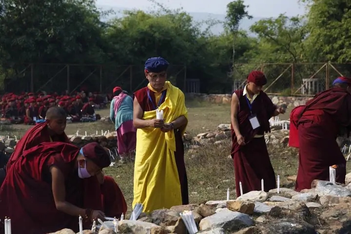 "cầu Nguyện Cúng Dàng Đèn" - Khai Sáng Trí Tuệ Cho Một Năm Mới ...