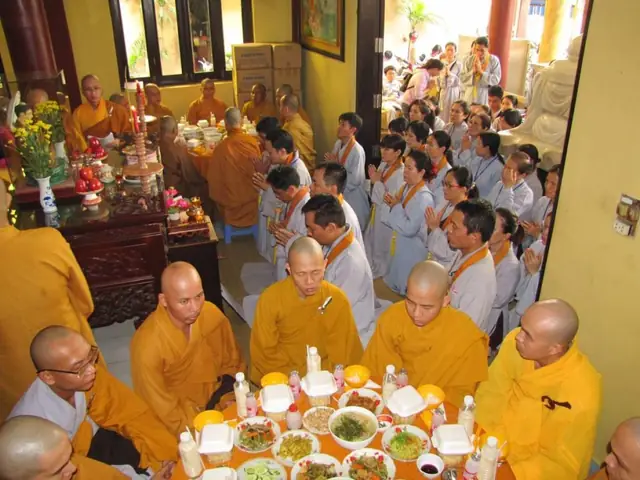 Bởi Vì Phật Không Ở Xa – Phật Ở Trong Từng Hơi Thở Hàng Ngày