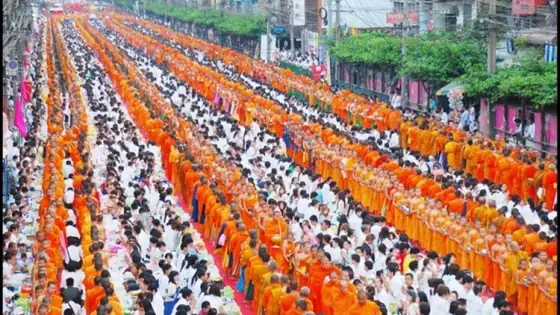 Sự Khác Biệt Giữa Cúng Dường Tam Bảo Và Trai Tăng