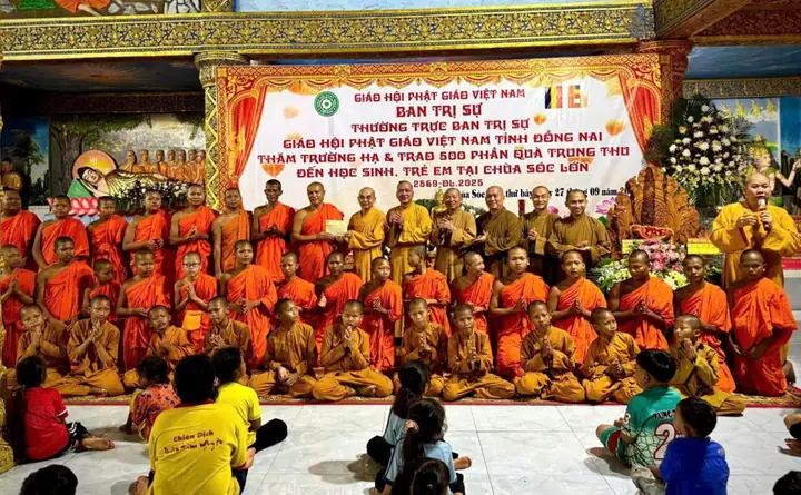Đồng Nai: Ban Trị Sự Ghpgvn Tỉnh Thăm, Cúng Dường Trường Hạ Và ...