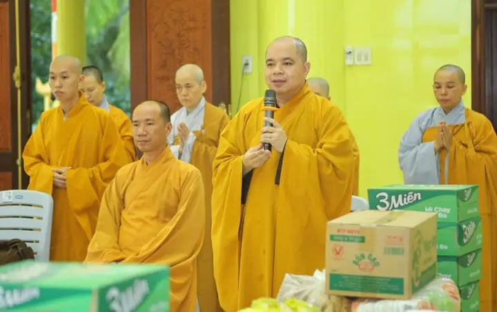 Bến Tre: Ban Trị Sự Ghpgvn H.thạnh Phú Thăm Và Cúng Dường 5 ...