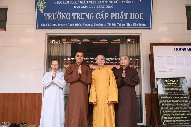 Quỹ Đào Tạo Tăng Tài “ngộ Chân Tử” Cúng Dường Tại Trường Trung ...