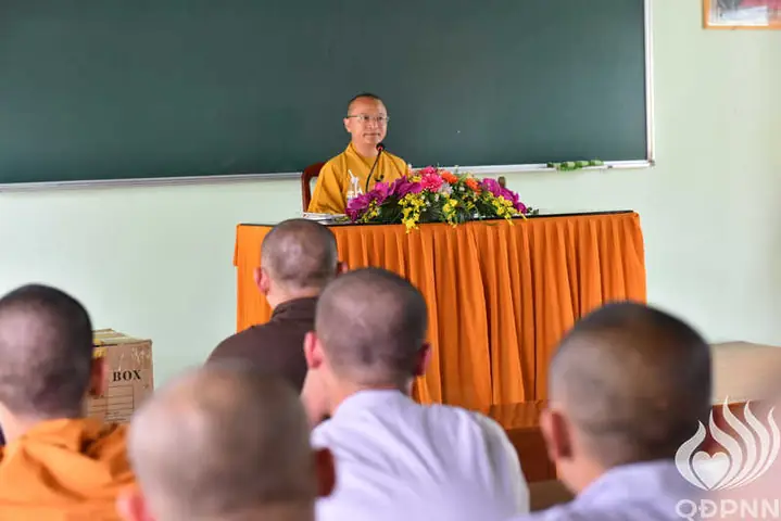 Cúng Dường Tăng Ni Tại Trường Trung Cấp Phật Học ...