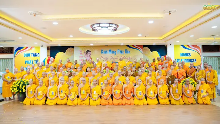 Tụng Kinh Tiếng Pali