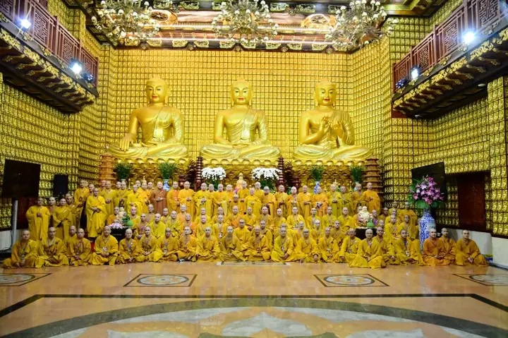 Sớt Bát Cúng Dường 100 Chư Tăng Tại Chùa Giác Ngộ ...