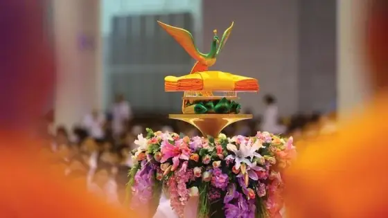 Ý Nghĩa Cúng Dường Y Phục: Nguồn Gốc, Lợi Ích Và Các Bước Thực Hiện